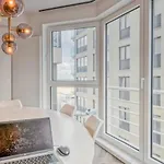 Seaside Haven For 6 With Parking In *